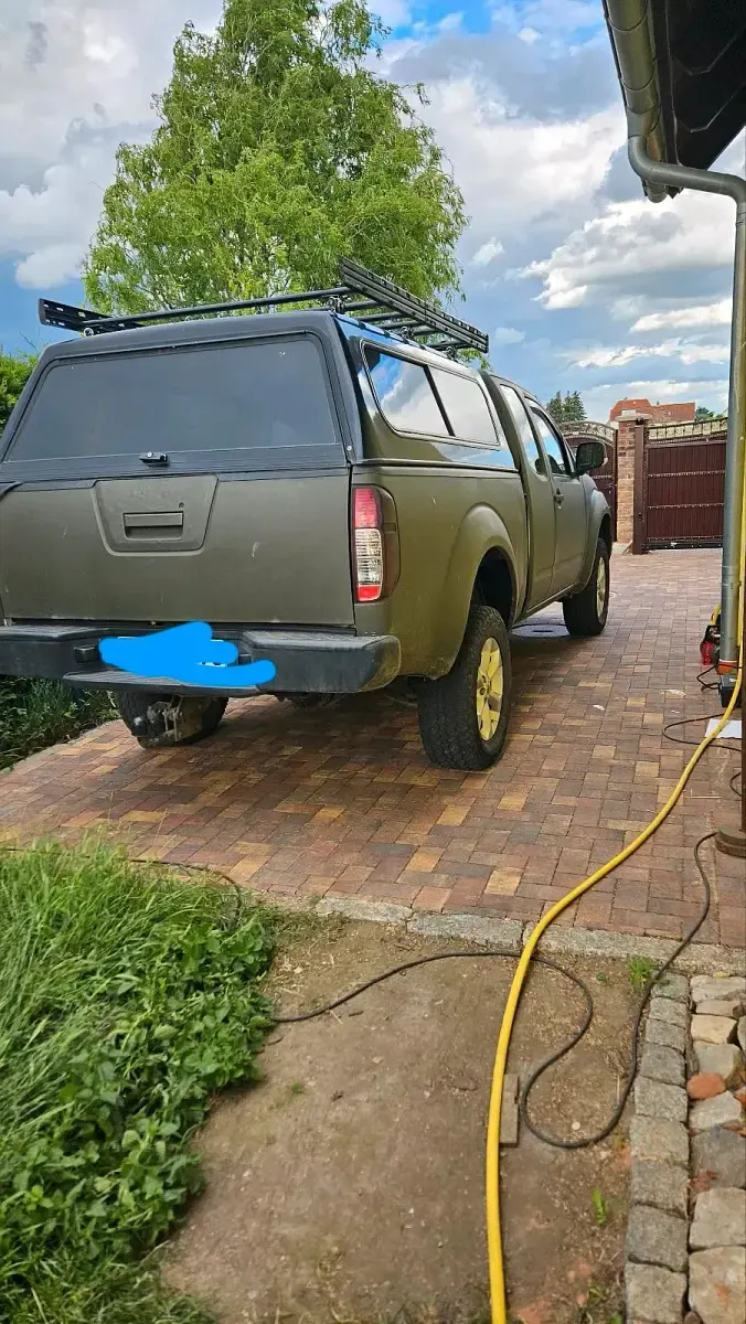 Gebraucht Nissan Navara 175 PS (128 kW) 2010 Pickup
