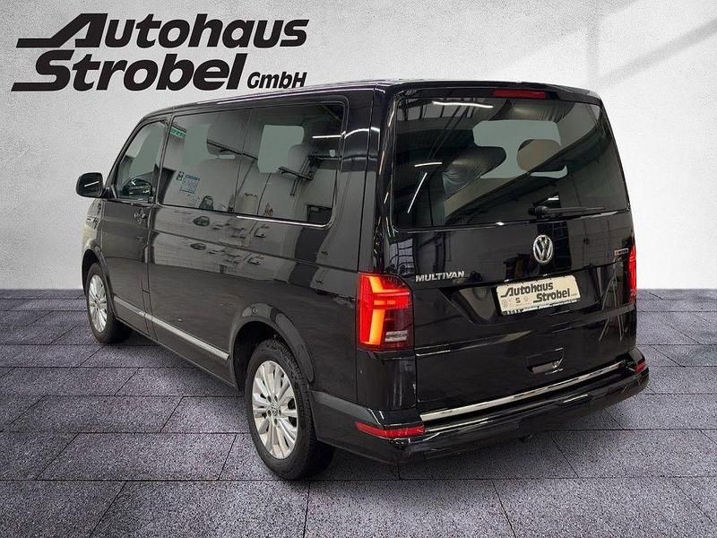 Gebraucht VW Multivan Generation Six 204 PS (150 kW) 2021 Deep black perleffekt Van