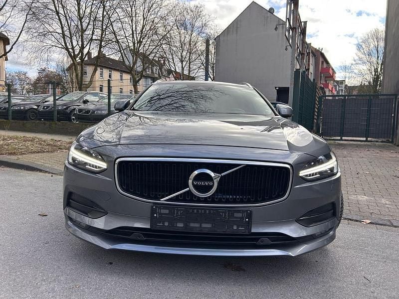 Gebraucht Volvo V90 Momentum 190 PS (139 kW) 2017 Grau Kombi