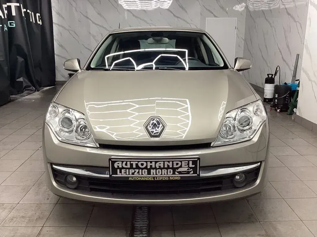 Gebraucht Renault Laguna III Expression 110 PS (80 kW) 2008 Braun Limousine