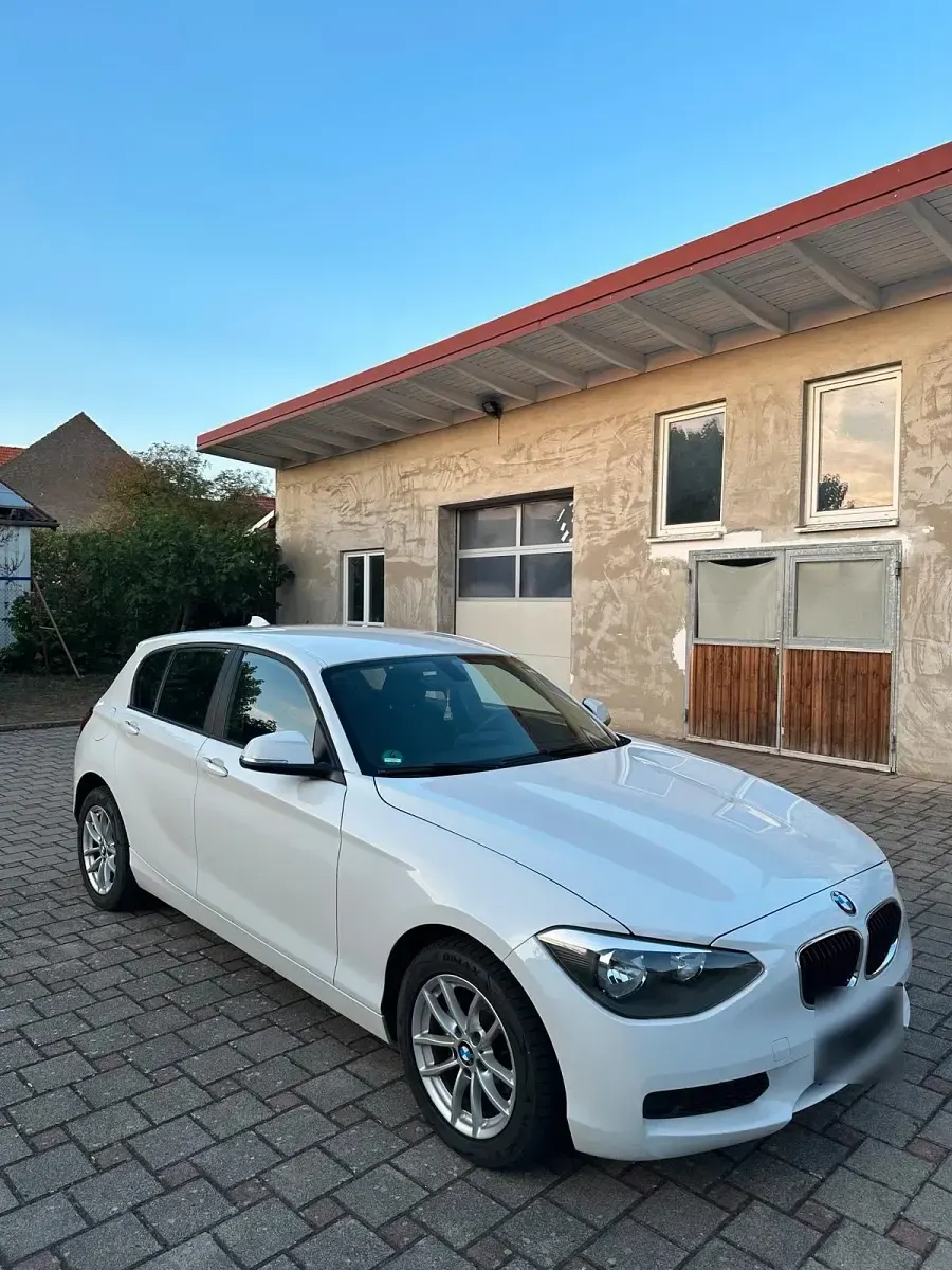 Gebraucht BMW 116 Comfort Edition 136 PS (100 kW) 2013 Weiß Kleinwagen