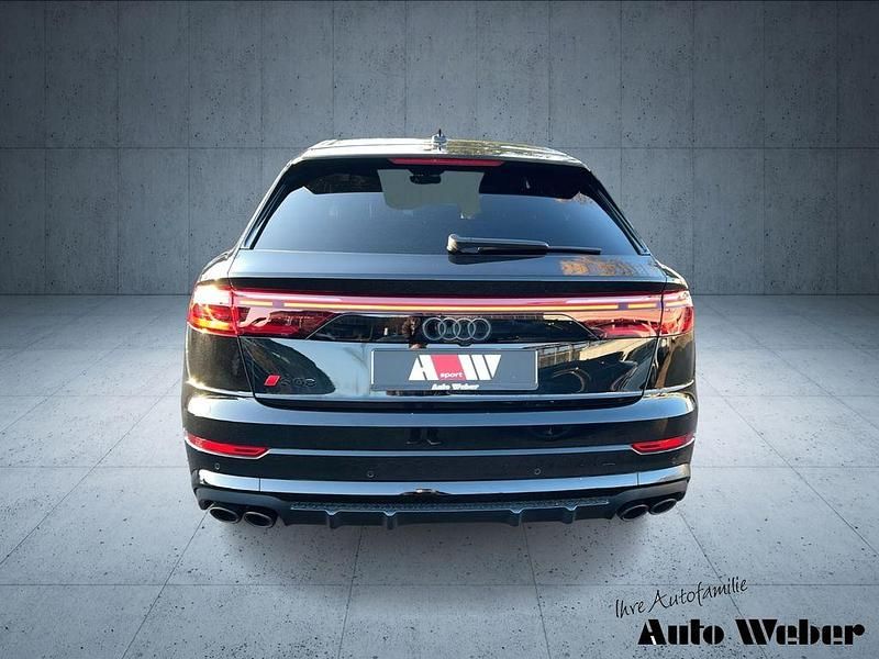 Gebraucht Audi SQ8 Ambiente 507 PS (372 kW) 2024 Schwarz SUV