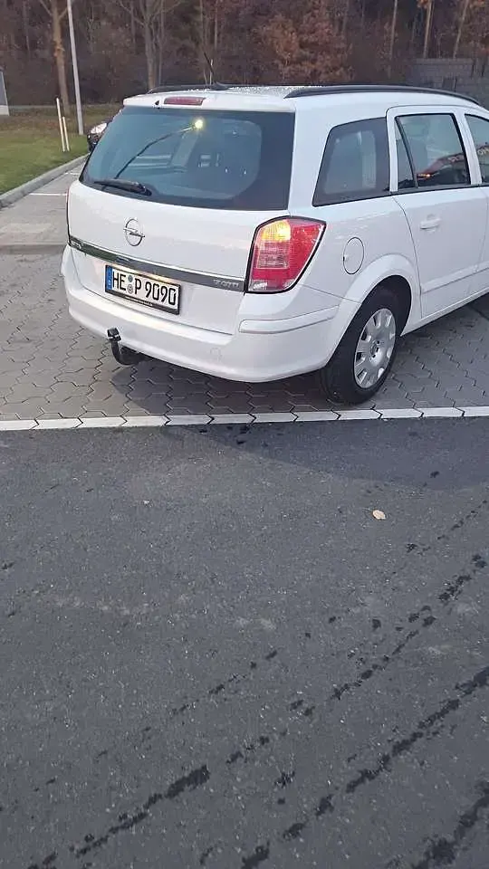 Gebraucht Opel Astra Elegance 101 PS (74 kW) 2005 Kombi