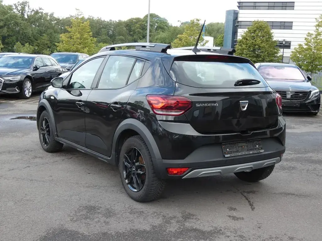 Gebraucht Dacia Sandero Stepway 91 PS (66 kW) 2021 Schwarz Limousine