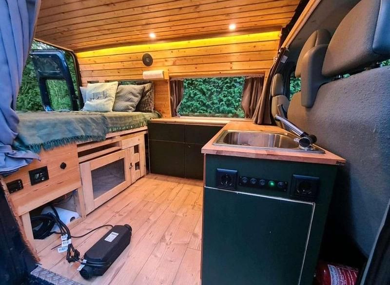 Blau Gebraucht 2009 Ford Transit Van / Kleinbus | 11.000 € - Bild 1/4