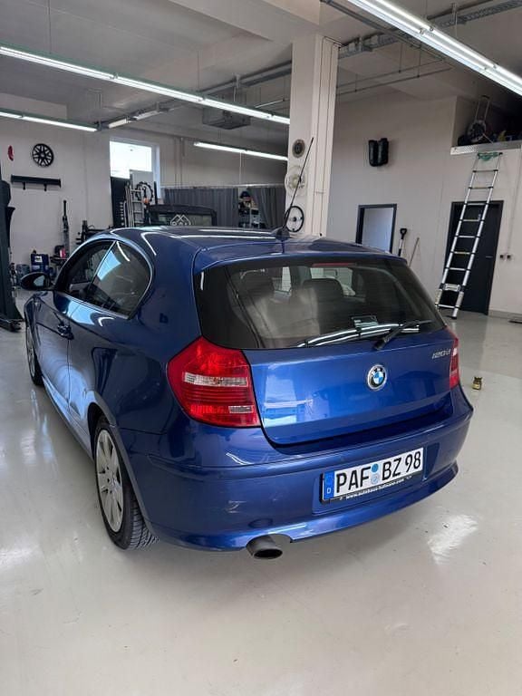 Gebraucht BMW 120 177 PS (130 kW) 2008 Blau Kleinwagen