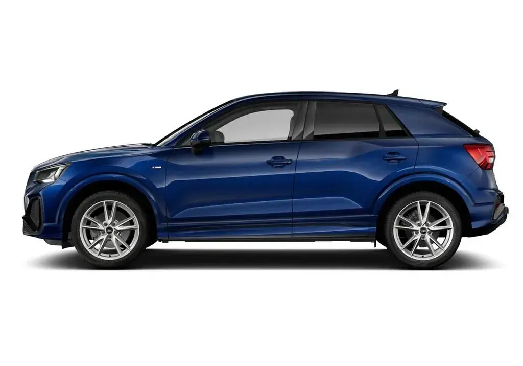 Gebraucht Audi Q2 S-Line 190 PS (139 kW) 2025 Navarrablau metallic SUV