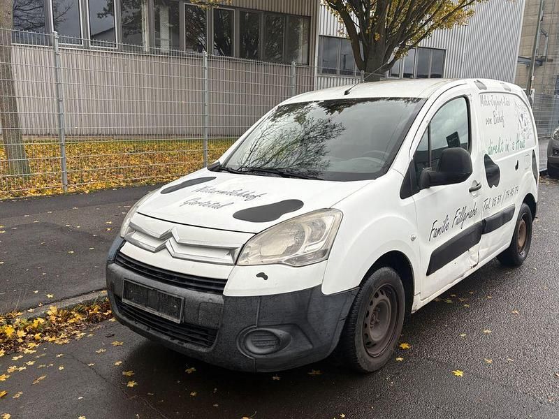 Weiß Gebraucht 2011 Citroën Berlingo Van / Kleinbus | 1.200 € (Guter Preis) - Bild 1/4