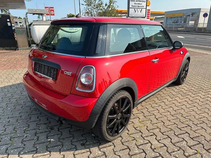 Gebraucht Mini ONE 75 PS (55 kW) 2013 Rot Kleinwagen