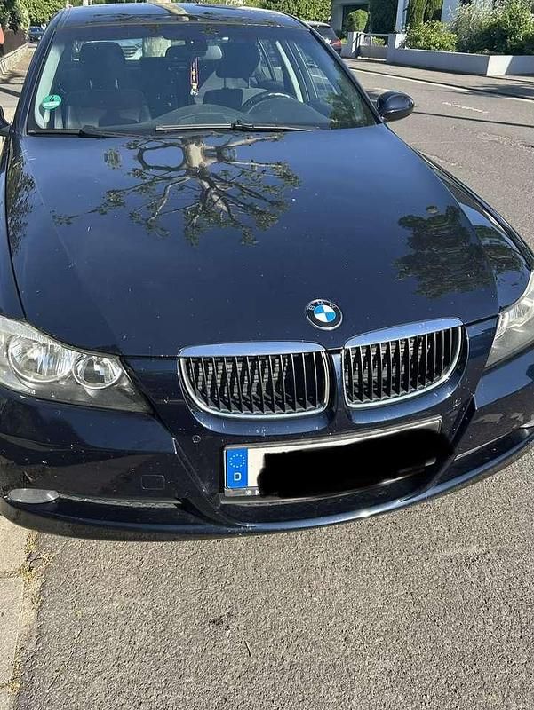 Blau Gebraucht 2008 BMW 320 Advantage Limousine | 3.700 € (Superpreis) - Bild 1/4