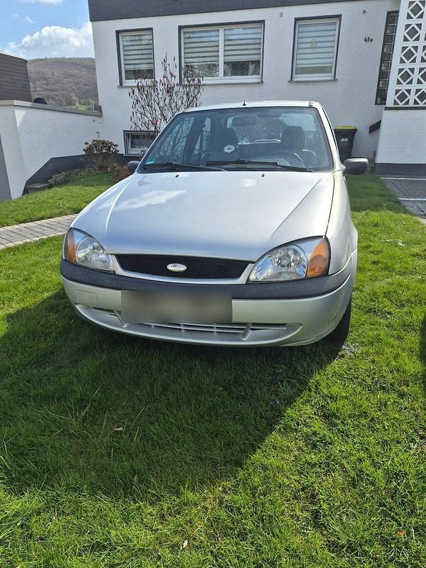 Gebraucht Ford Fiesta 75 PS (55 kW) 2000 Silber Kleinwagen