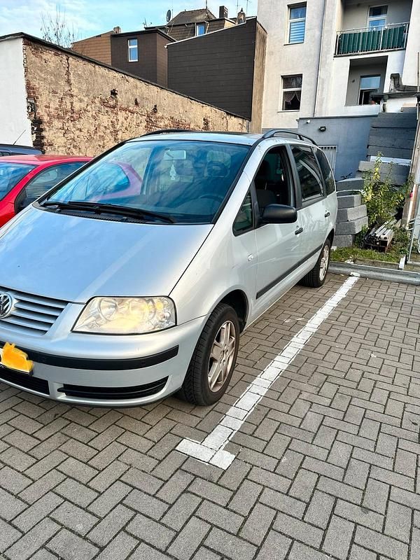 Gebraucht VW Sharan 131 PS (96 kW) 2003 Silber Van / Kleinbus