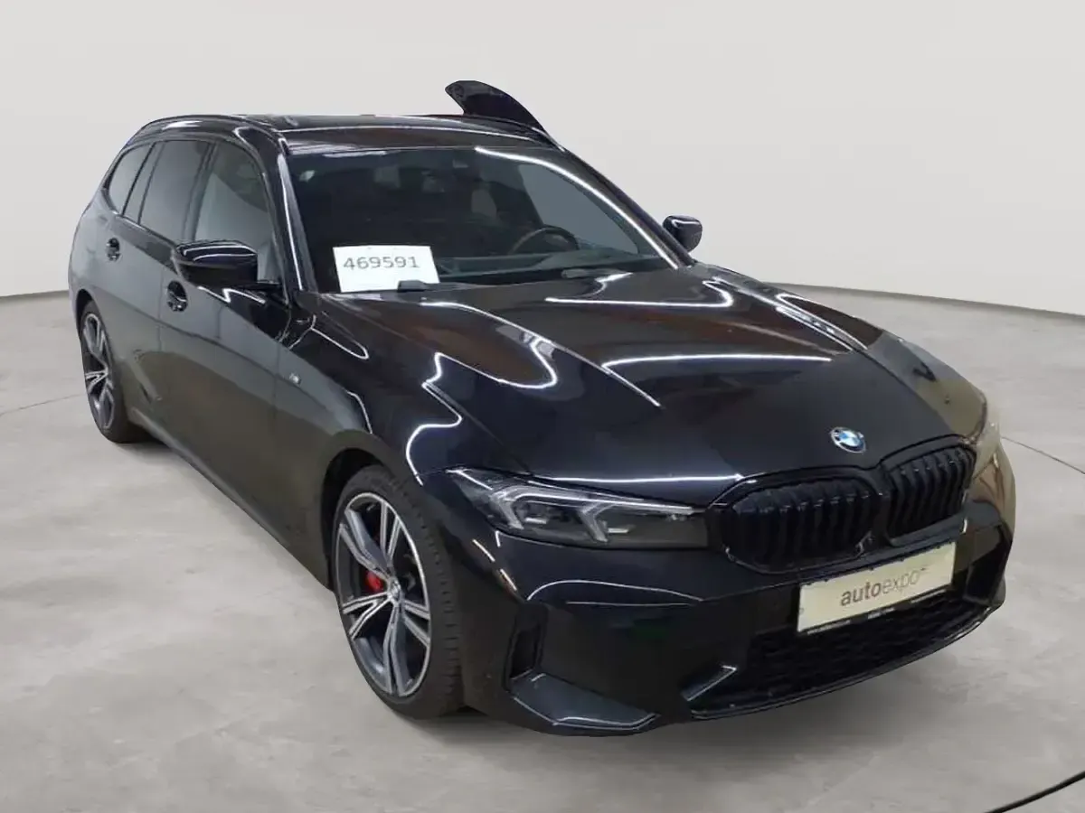 Gebraucht BMW 330 M Sport 286 PS (210 kW) 2023 Kombi