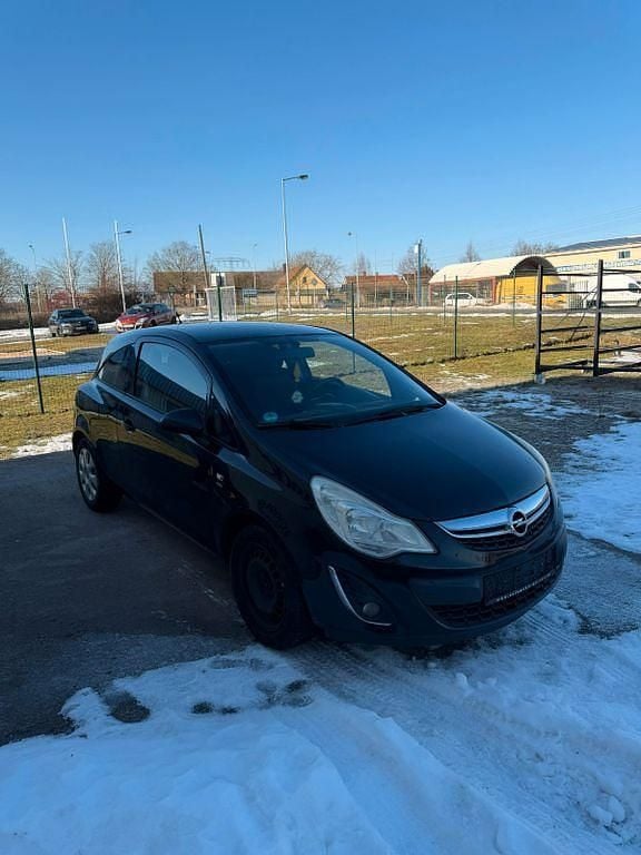 Schwarz Gebraucht 2011 Opel Corsa Selection Kleinwagen | 2.725 € (Guter Preis) - Bild 1/4