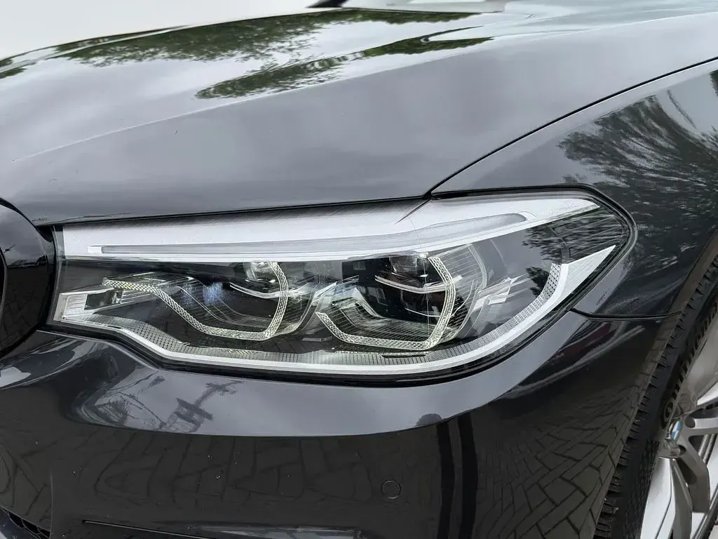 Gebraucht BMW 530e M Sport 252 PS (185 kW) 2019 Grau Limousine