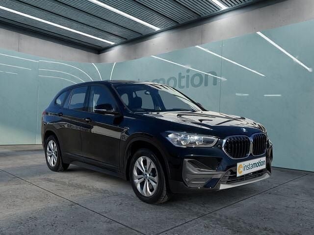 Schwarz Gebraucht 2022 BMW X1 SUV | 24.400 € (Guter Preis) - Bild 1/2
