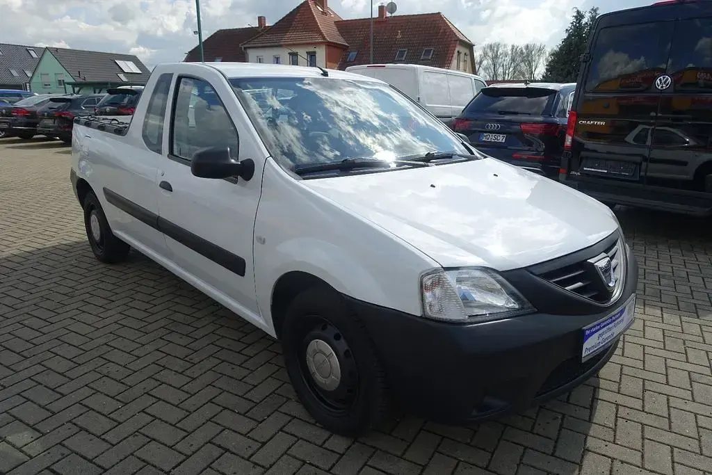 Gebraucht Dacia Pick up Ambiance 88 PS (64 kW) 2011 Gletscherweiss Pickup