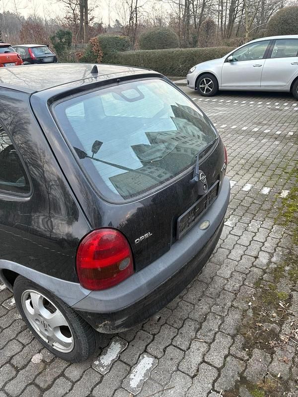 Gebraucht Opel Corsa 75 PS (55 kW) 2001 Schwarz Kleinwagen
