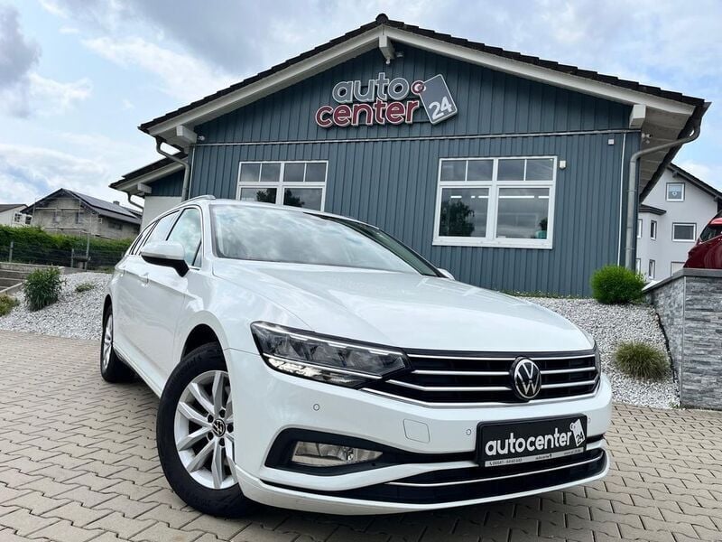 Weiß Gebraucht 2020 VW Passat Kombi | 16.980 € (Guter Preis) - Bild 1/4