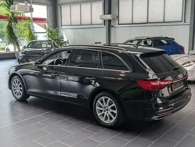 Gebraucht Audi A4 204 PS (150 kW) 2022 Schwarz Kombi