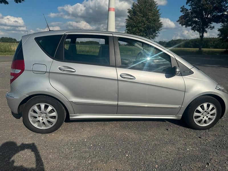 Gebraucht Mercedes A170 Elegance 116 PS (85 kW) 2006 Silber Limousine