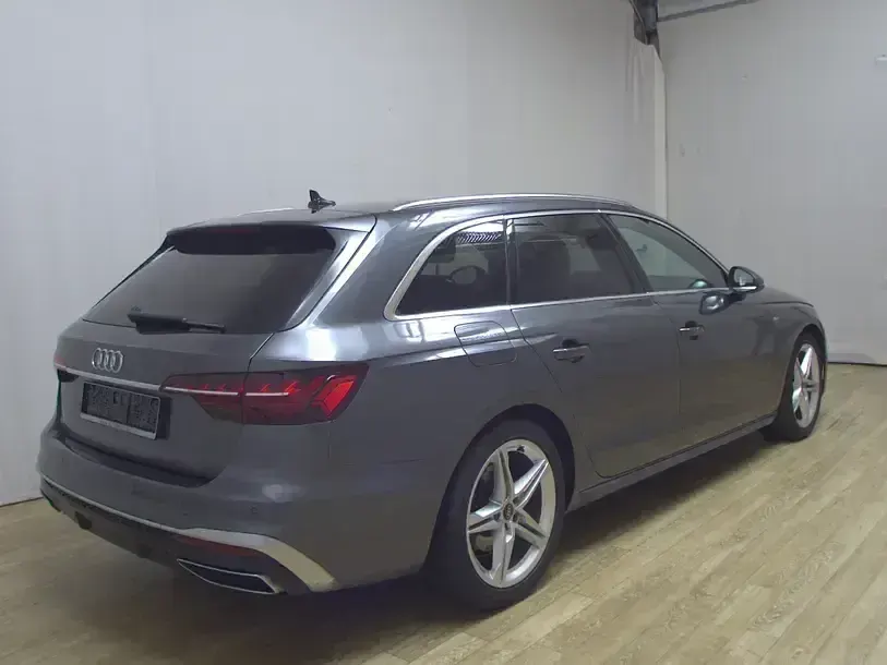 Gebraucht Audi A4 S-Line 204 PS (150 kW) 2022 Daytonagrau perleffekt Kombi