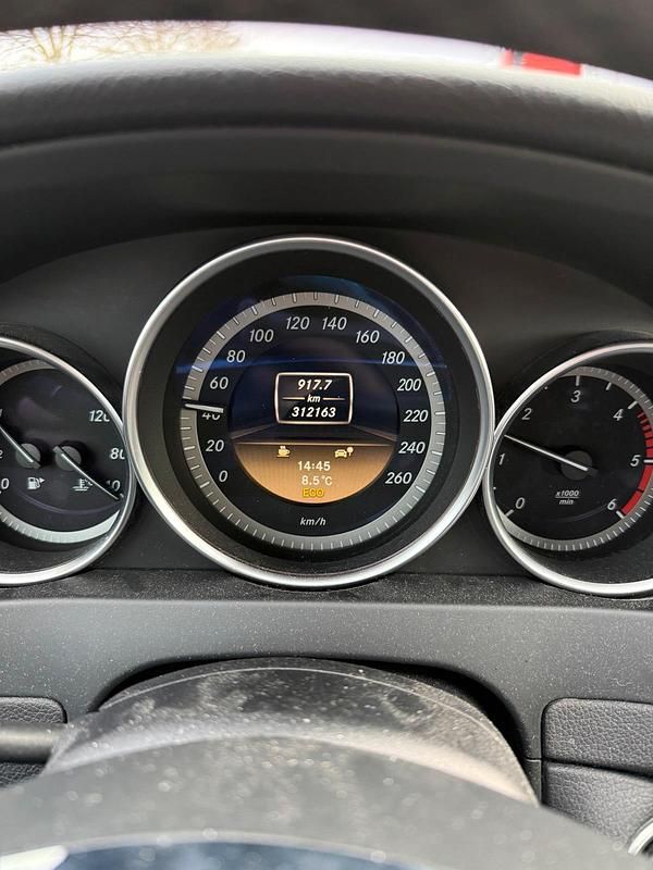 Gebraucht Mercedes C200 136 PS (100 kW) 2012 Grau Kombi