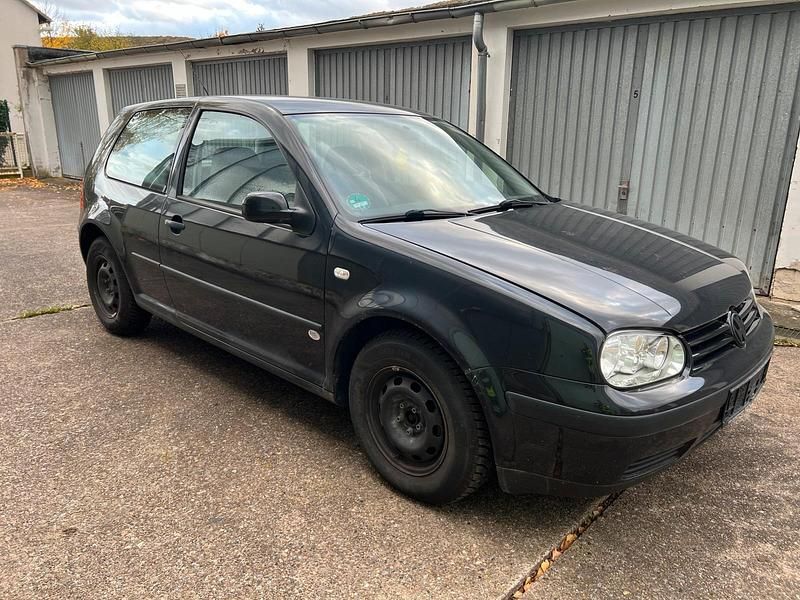 Schwarz Gebraucht 1999 VW Golf IV Kleinwagen | 650 € (Superpreis) - Bild 1/4