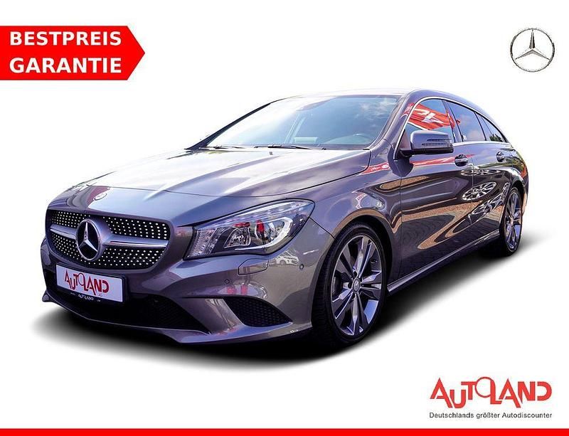 Grau Gebraucht 2016 Mercedes CLA200 Shooting Brake Urban Kombi | 20.890 € (Fairer Preis) - Bild 1/4