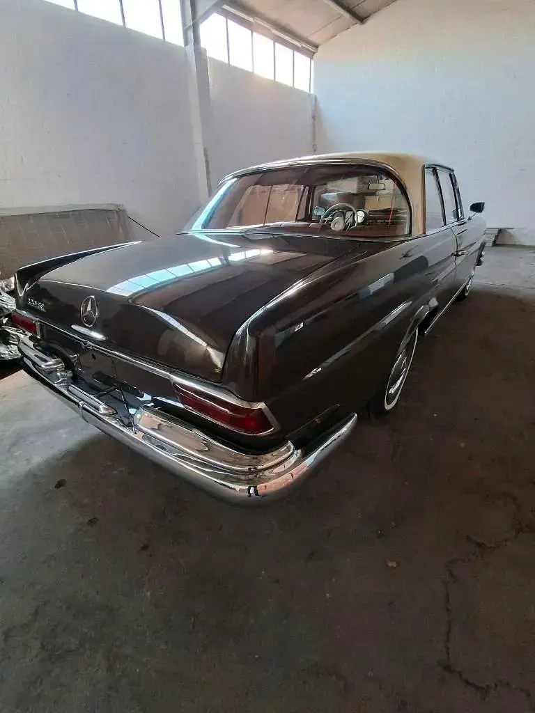 Gebraucht Mercedes W111 SE 120 PS (88 kW) 1961 Braun Coupé