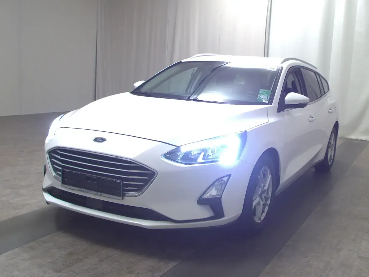 Gebraucht Ford Focus Cool & Connect 150 PS (110 kW) 2021 Weiss Kombi