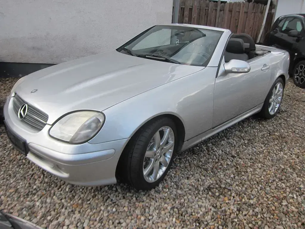 Gebraucht Mercedes SLK200 163 PS (119 kW) 2001 Silber Cabrio