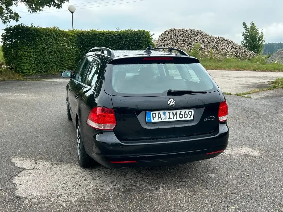 Second-hand VW Golf VI 122 CP (89 kW) 2009 Negru Hatchback