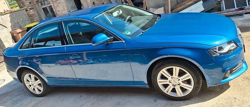 Gebraucht Audi A4 Ambiente 120 PS (88 kW) 2009 Blau Limousine