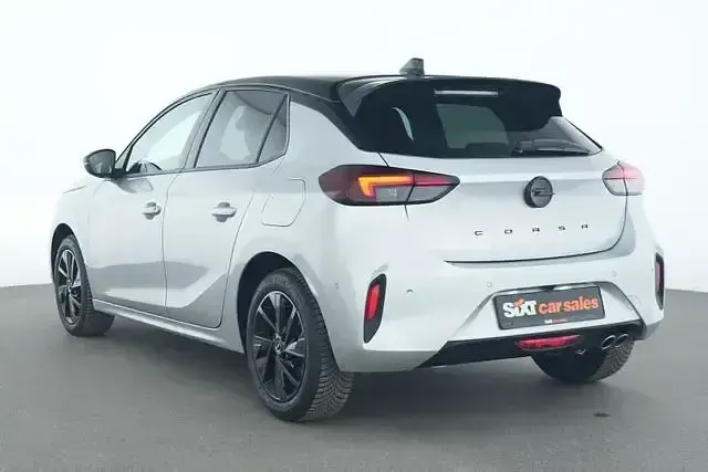 Gebraucht Opel Corsa 131 PS (96 kW) 2024 Silber Kleinwagen