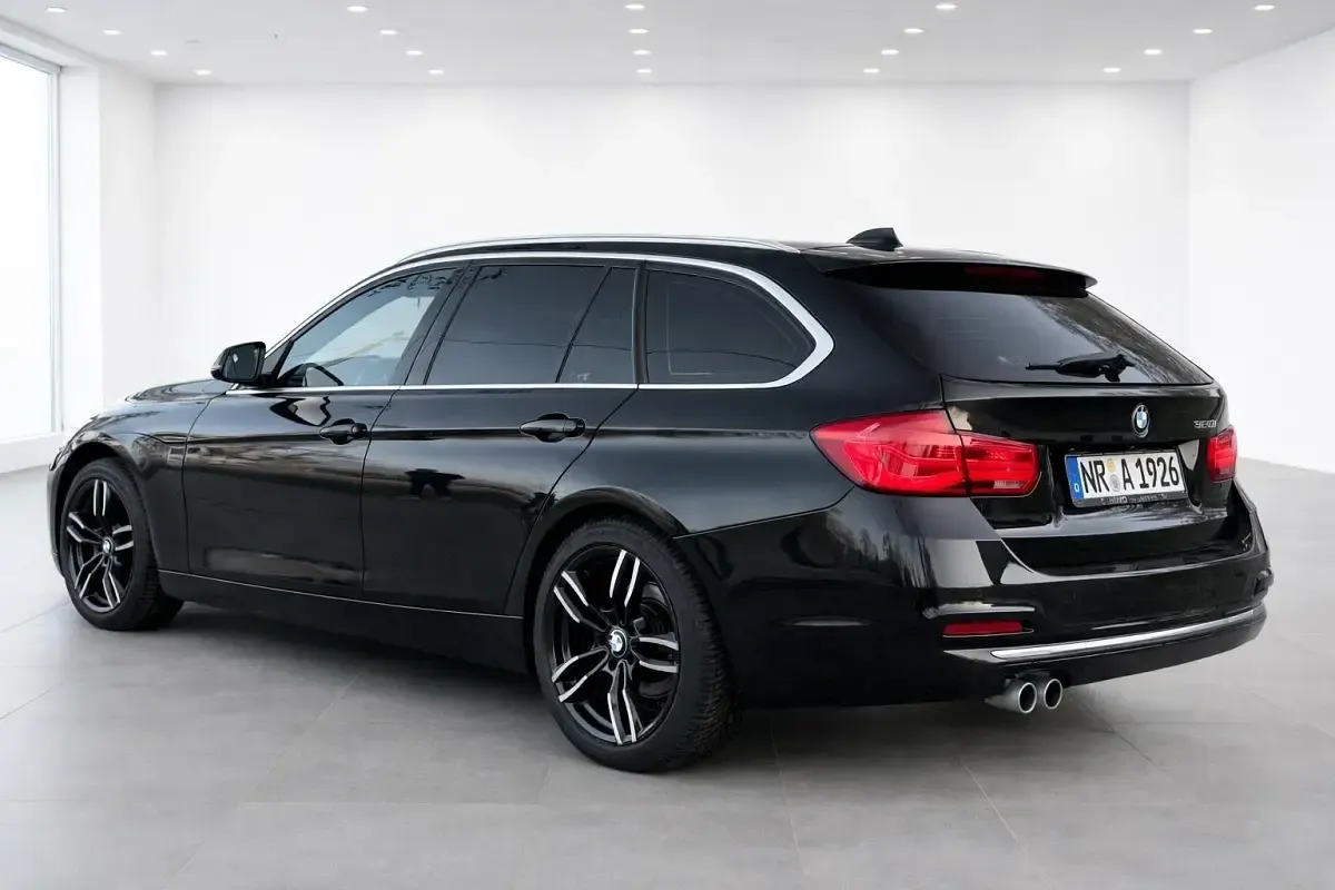 Gebraucht BMW 320 Luxury Line 185 PS (136 kW) 2019 Schwarz Limousine