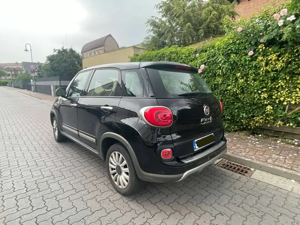 Gebraucht Fiat 500L Trekking 95 PS (69 kW) 2017 Schwarz Van / Kleinbus