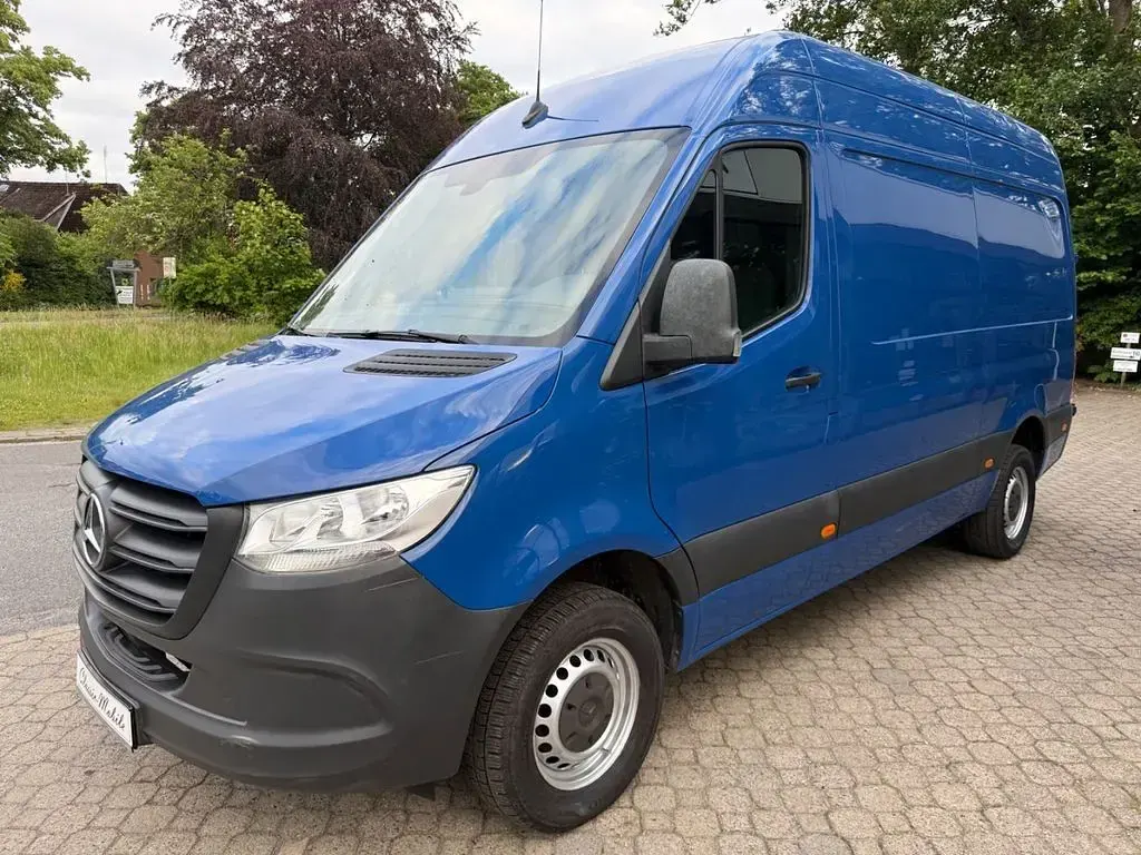 Gebraucht Mercedes Sprinter 163 PS (119 kW) 2019 Blau Van