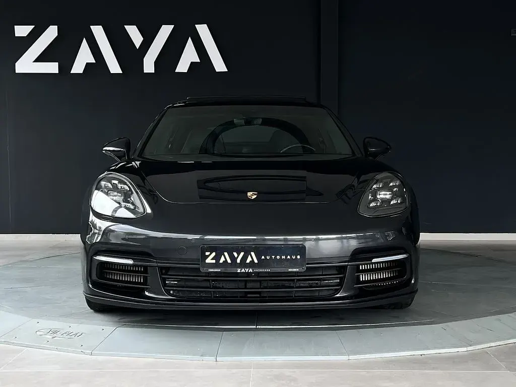 Gebraucht Porsche Panamera 4S Sport 421 PS (309 kW) 2019 Vulkangrau Limousine