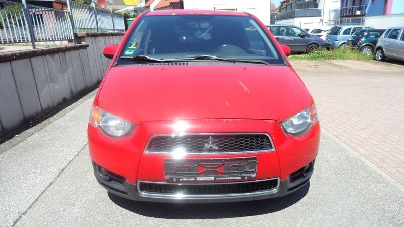Rot Gebraucht 2011 Mitsubishi Colt Kleinwagen | 2.799 € (Fairer Preis) - Bild 1/4