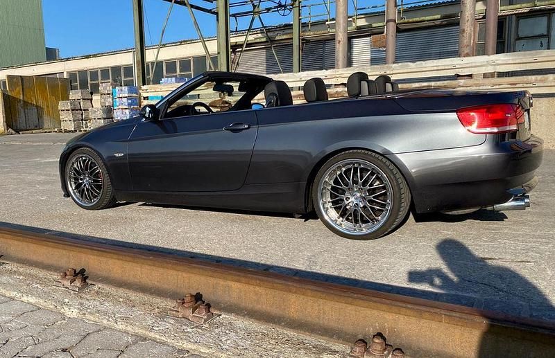 Gebraucht BMW 325 Cabriolet Performance 218 PS (160 kW) 2007 Grau Cabrio