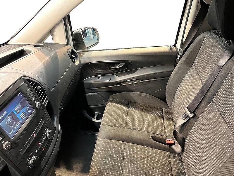 Gebraucht Mercedes e-Vito 85 kW (116 PS) 2020 Arktikweiss Van / Kleinbus