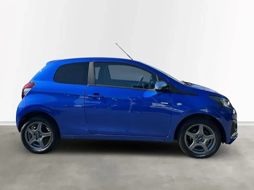 Gebraucht Peugeot 108 Style 72 PS (52 kW) 2021 Blau Limousine