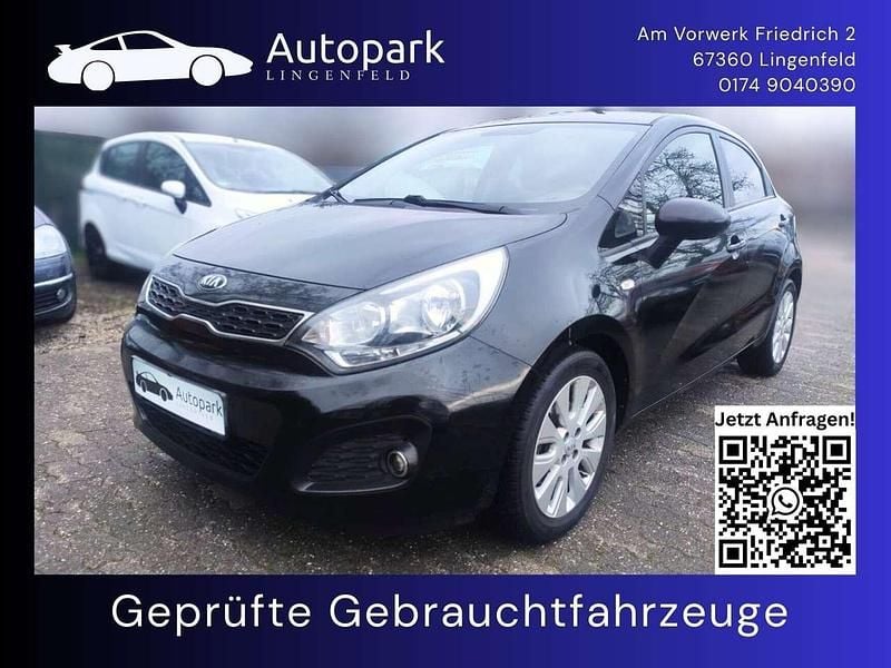 Auroraschwarz met. Gebraucht 2014 Kia Rio FIFA World Cup Edition Kleinwagen | 6.990 € (Fairer Preis) - Bild 1/4