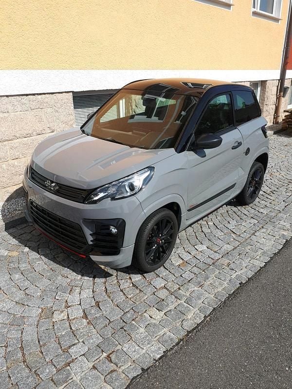 Gebraucht 2023 Ligier JS60 Kleinwagen | 15.190 € (Fairer Preis) - Bild 1/4