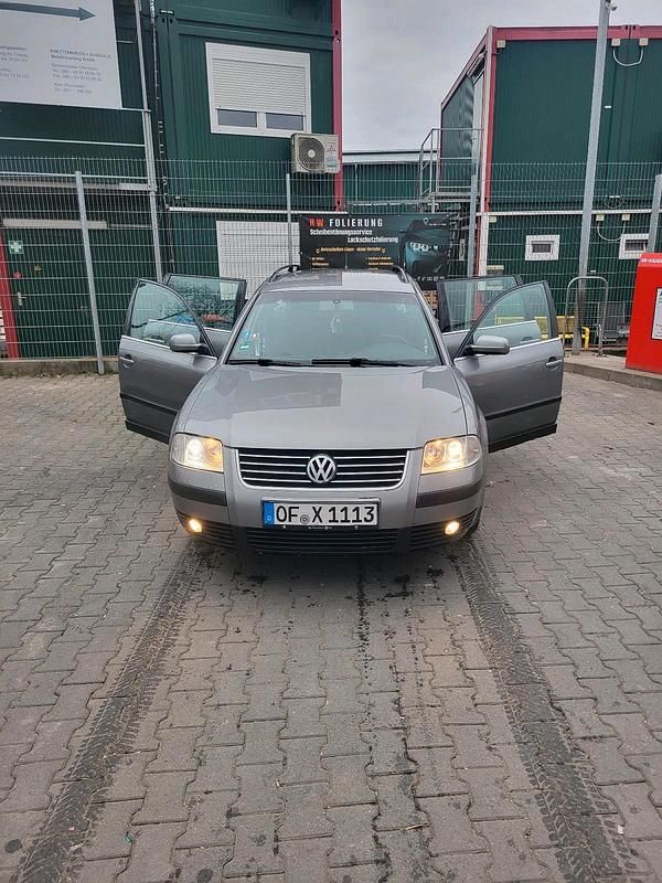Gebraucht VW Passat 131 PS (96 kW) 2002 Grau Kombi