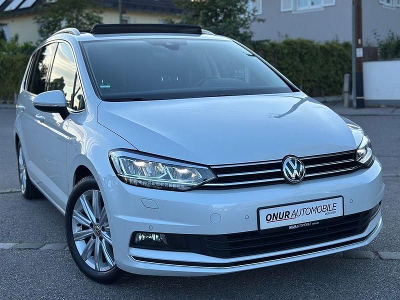 Oryxweiss Gebraucht 2020 VW Touran Highline Van / Kleinbus | 24.950 € (Fairer Preis) - Bild 1/4