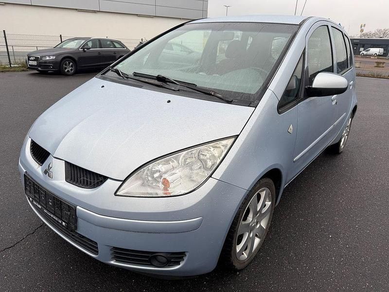 Blau Gebraucht 2004 Mitsubishi Colt Instyle Limousine | 2.490 € (Fairer Preis) - Bild 1/4