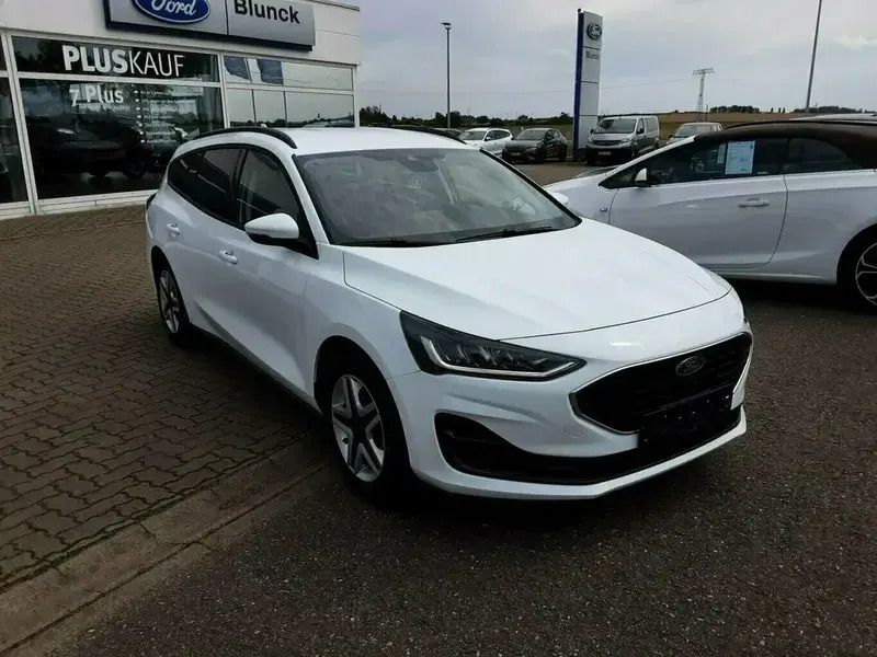 Gebraucht Ford Focus Cool & Connect 125 PS (91 kW) 2022 Weiß Kombi