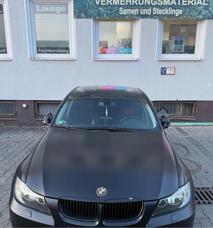 Gebraucht BMW 330 M Sport 258 PS (189 kW) 2007 Schwarz Limousine